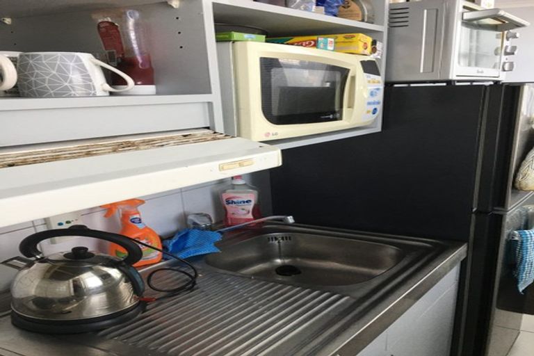 Photo of property in Quest/richard Pearse Apartment, 6/219f Willis Street, Te Aro, Wellington, 6011