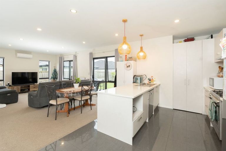 Photo of property in 5 Teatree Close, Huntington, Hamilton, 3210