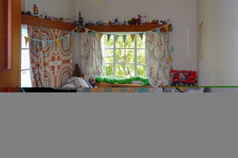 Photo of property in 7 Russell Street, Picton, 7220