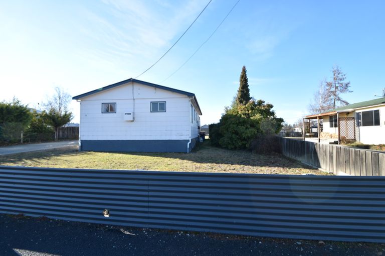 Photo of property in 9 Ruataniwha Road, Twizel, 7901