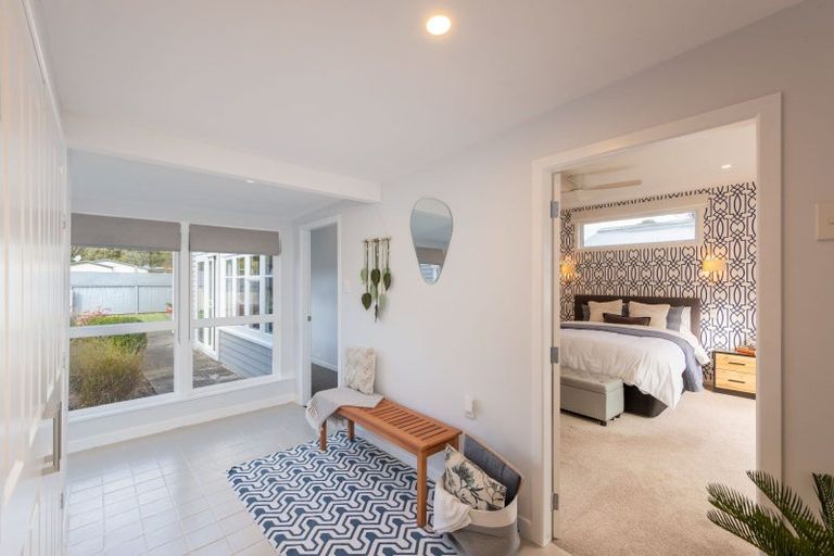 Photo of property in 15 Black Beech Street, Birchville, Upper Hutt, 5018