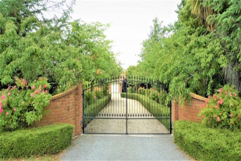 Photo of property in 10 Faith Place, West Melton, Christchurch, 7675