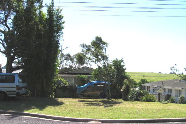 Photo of property in 7 Manuwai Road, Torbay, Auckland, 0630