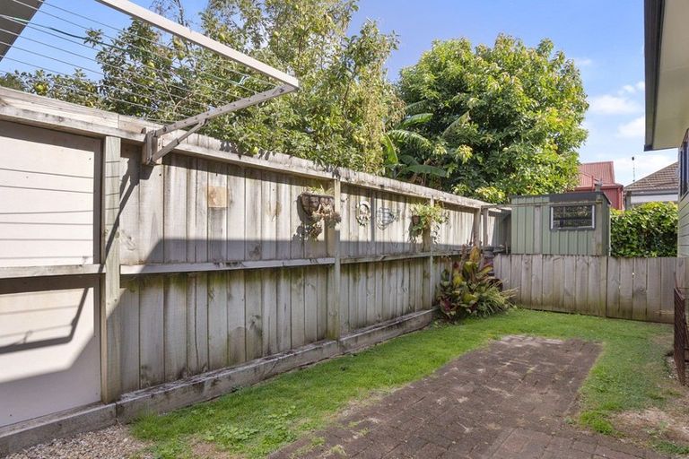 Photo of property in 615a Queen Sh25 Street, Thames, 3500