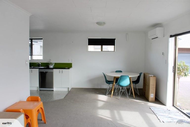 Photo of property in 504 Devon Street East, Strandon, New Plymouth, 4312