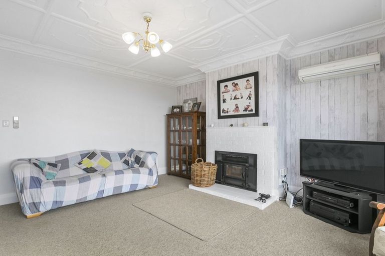 Photo of property in 93 Tomahawk Road, Andersons Bay, Dunedin, 9013