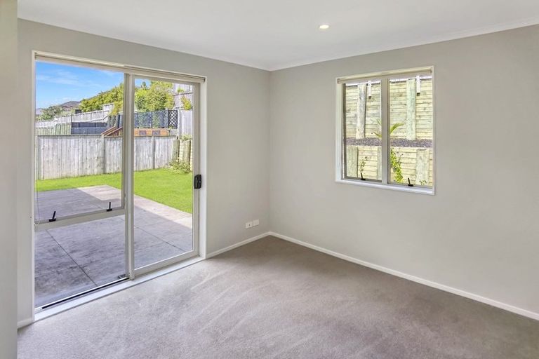 Photo of property in 80 Mackay Drive, Greenhithe, Auckland, 0632
