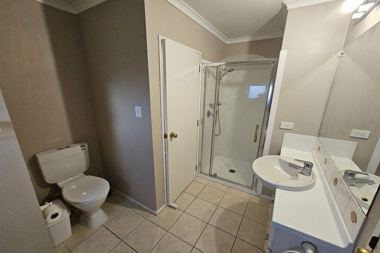 Photo of property in Tuscany Towers, 84/1 Ambrico Place, New Lynn, Auckland, 0600