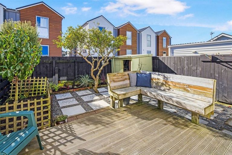 Photo of property in 5/20 Frankmoore Avenue, Johnsonville, Wellington, 6037