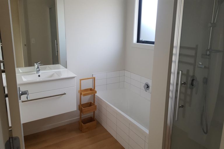 Photo of property in 2 Wicklow Street, Cromwell, 9310