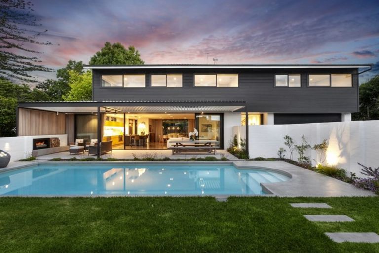 Photo of property in 106a Godden Crescent, Mission Bay, Auckland, 1071