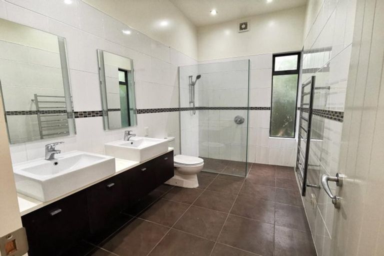 Photo of property in 68 Rame Road, Greenhithe, Auckland, 0632