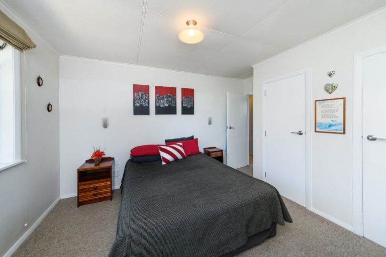 Photo of property in 5 Antrim Place, Hokowhitu, Palmerston North, 4410