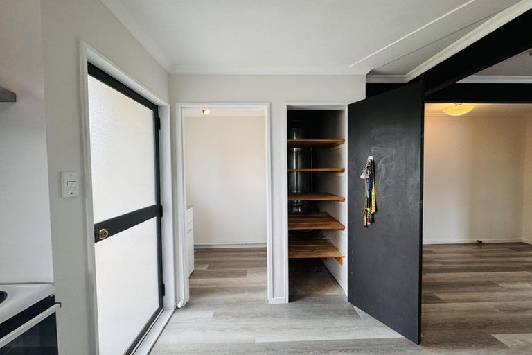 Photo of property in 50 Hillcrest Drive, Kelvin Grove, Palmerston North, 4414