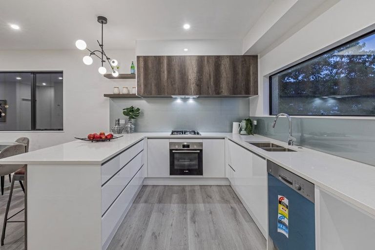 Photo of property in 10 Waka Street, Albany Heights, Auckland, 0632