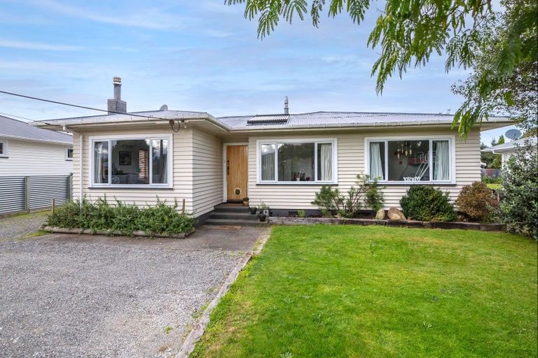 Photo of property in 37 Taverner Street, Carterton, 5713