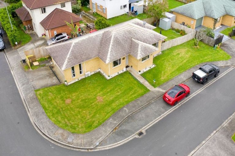 Photo of property in 9 Neesons Way, Glendene, Auckland, 0602