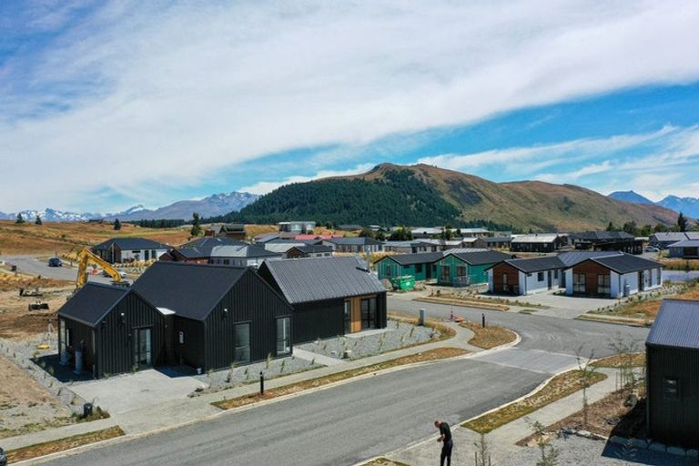 Photo of property in 2 Jimmys Lane, Lake Tekapo, 7999