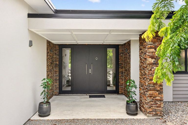 Photo of property in 9 Campbell Drive, Martinborough, 5711