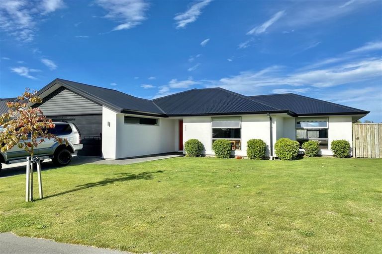 Photo of property in 25 Whiteoak Grove, Tinwald, Ashburton, 7700