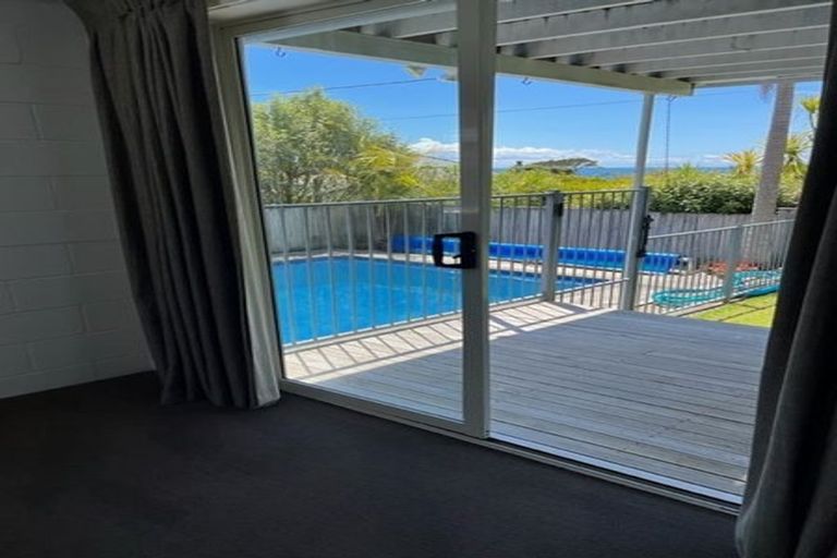 Photo of property in 35 Park Rise, Campbells Bay, Auckland, 0630