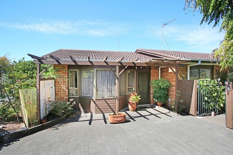 Photo of property in 5 Redmount Place, Red Hill, Papakura, 2110