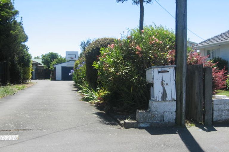 Photo of property in 6a Janet Street, Upper Riccarton, Christchurch, 8041