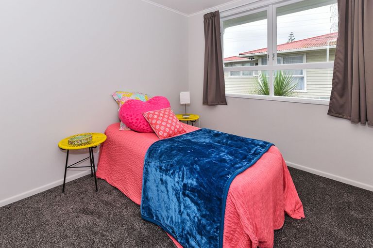 Photo of property in 102 Tennessee Avenue, Mangere East, Auckland, 2024