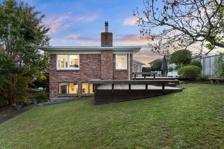 Photo of property in 6 Dell Way, Bucklands Beach, Auckland, 2014