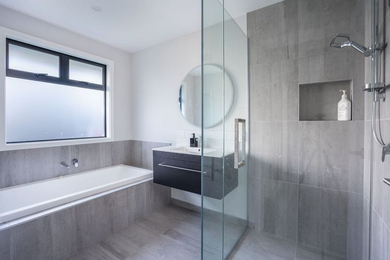 Photo of property in 8 Buckeye Grove, Outram, 9019