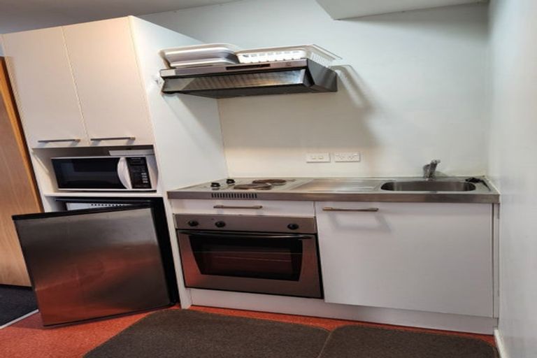 Photo of property in Orange Apartments/victoria Centr, 810/169 The Terrace, Wellington Central, Wellington, 6011