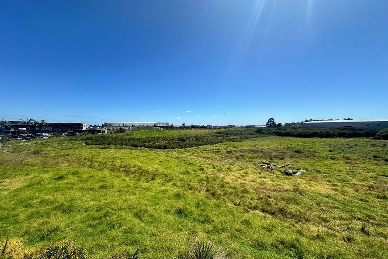 Photo of property in 9/15 Bishop Lenihan Place, East Tamaki, Auckland, 2013