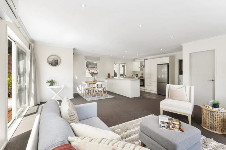 Photo of property in 3a Frobisher Street, Island Bay, Wellington, 6023