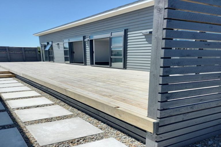 Photo of property in 1a Warren Street, Foxton Beach, 4815