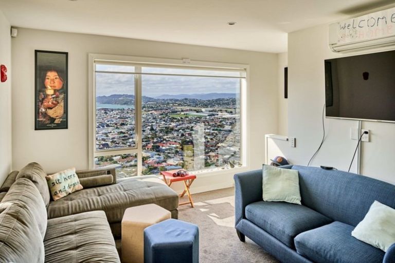 Photo of property in 9 Pari Tai Way, Houghton Bay, Wellington, 6023