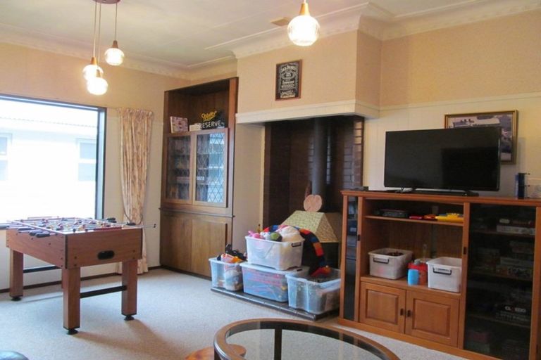 Photo of property in 145 Tarbert Street, Alexandra, 9320