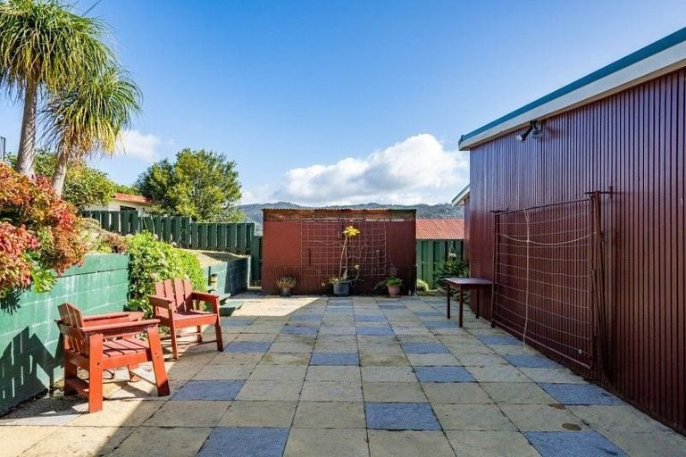 Photo of property in 20 Mountain Road, Morningside, Whangarei, 0110