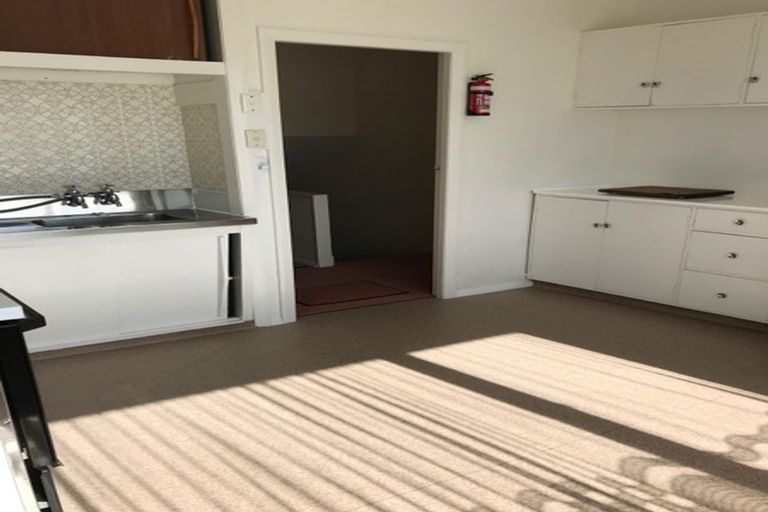 Photo of property in 14 Kemp Street, Kilbirnie, Wellington, 6022