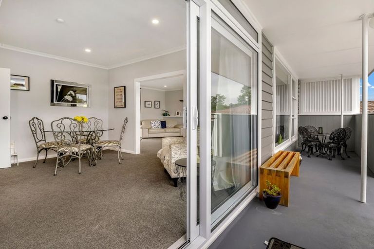 Photo of property in 5 Wigan Place, Hokowhitu, Palmerston North, 4410