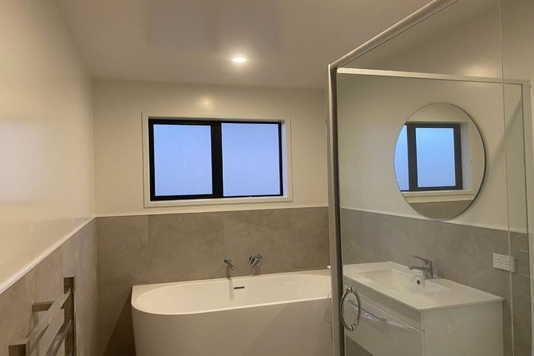 Photo of property in 5 Monterey Rise, Te Kamo, 0112