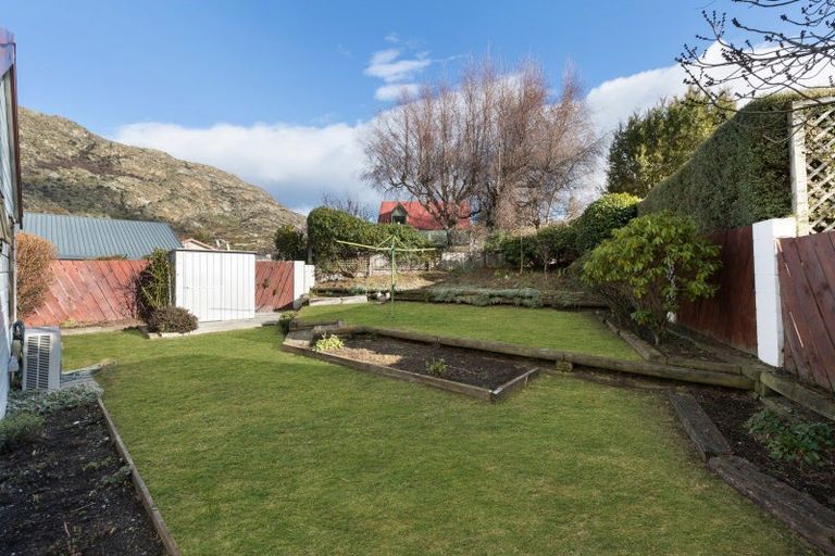 Photo of property in 10 Remarkables Crescent, Frankton, Queenstown, 9300