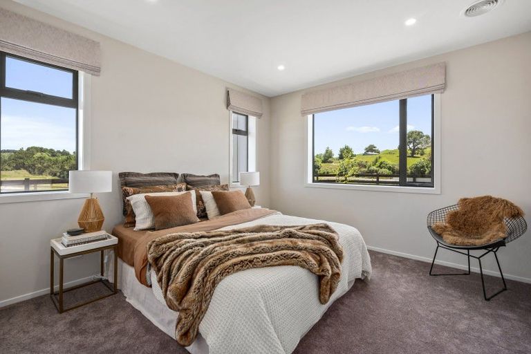 Photo of property in 11 Lochridge Drive, Kinloch, 3377