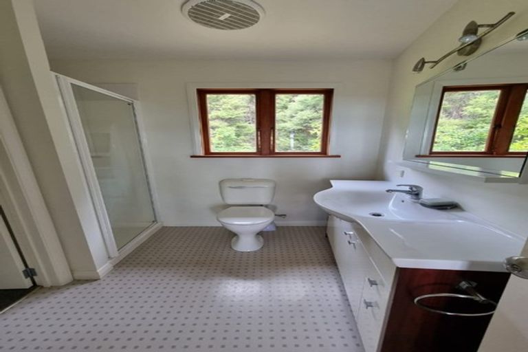 Photo of property in 249b Paremoremo Road, Lucas Heights, Auckland, 0632