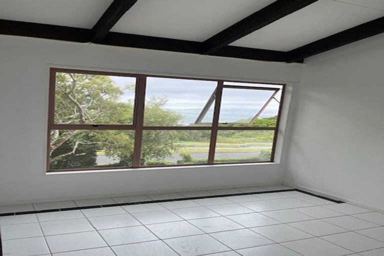 Photo of property in 37 Mulberry Street, Maungaraki, Lower Hutt, 5010