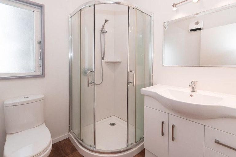 Photo of property in 3a Esk Street, Roslyn, Palmerston North, 4414