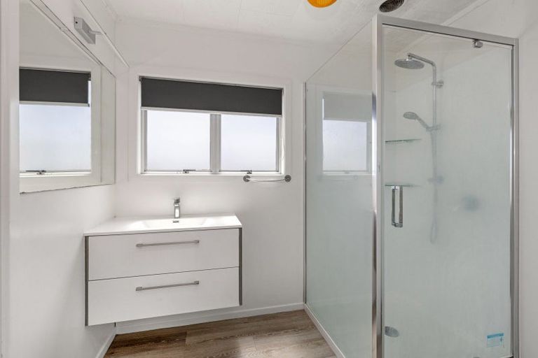 Photo of property in 3 Lorenzen Bay Road, Raglan, 3225