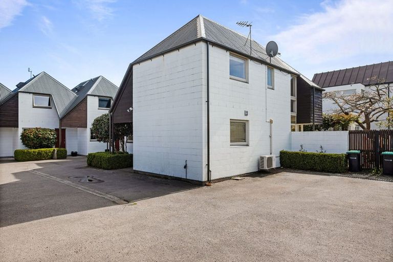 Photo of property in 8/30 Clissold Street, Merivale, Christchurch, 8014