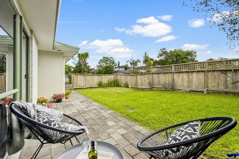 Photo of property in 1/919 Whangaparaoa Road, Manly, Whangaparaoa, 0930