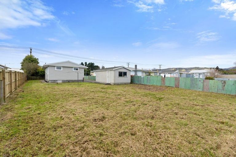 Photo of property in 28 Stafford Street, Shannon, 4821