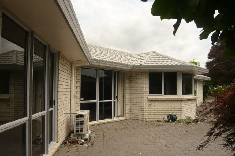 Photo of property in 6 Spinnaker Drive, Flagstaff, Hamilton, 3210